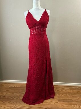 Red Lace Evening Gown with Sheer Waist juniors size 7